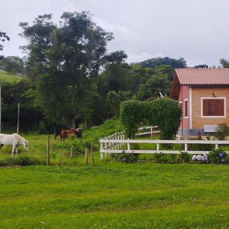 Encanto da Pedra Visconde de Mauá Quarto foto
